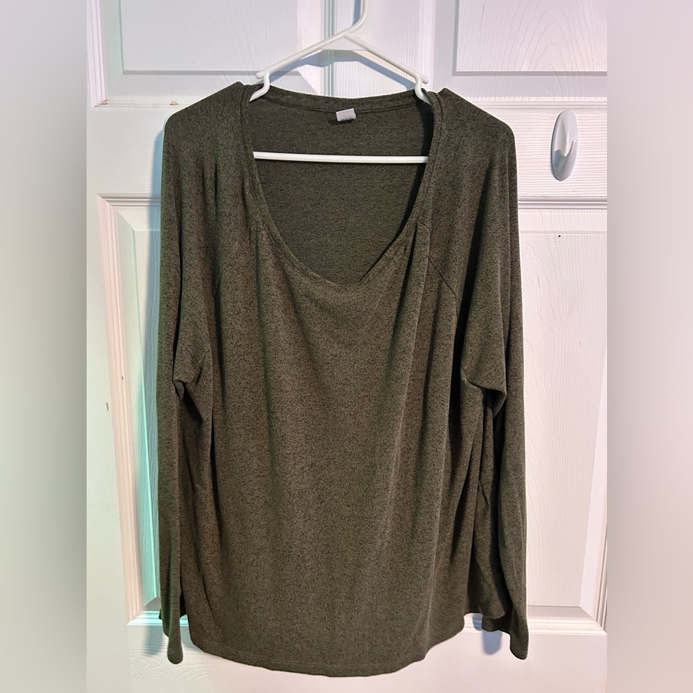 Green/heather long sleeve old navy xl